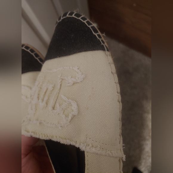 Chanel Espadrille Linen Canvas Shoes with Black Toe Cap, Size 37 - Picture 3 of 8